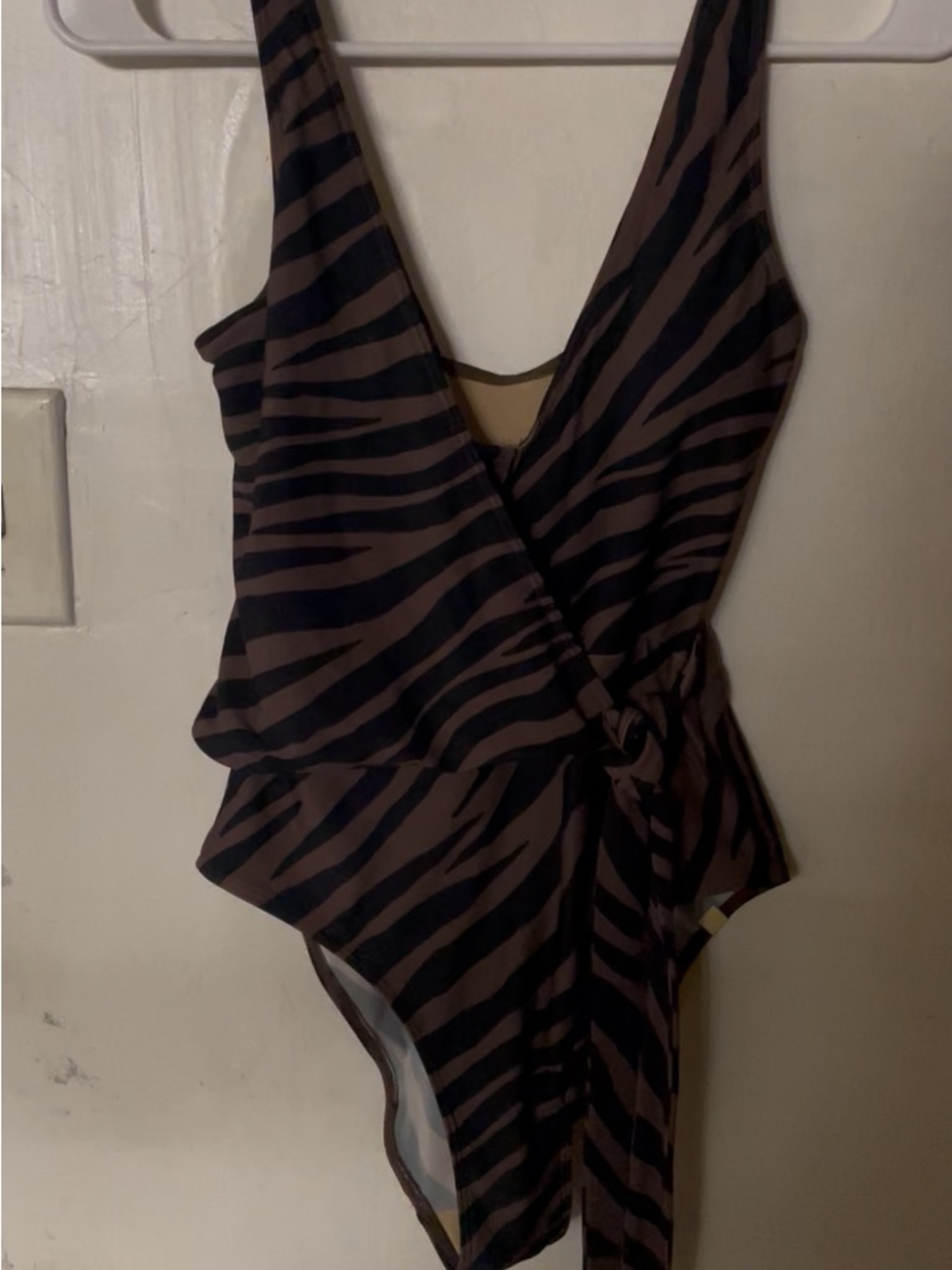 summersalt One-Piece Swimsuit in Tan and Black size 2